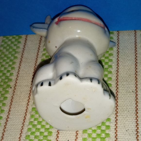 Adorable Vintage "Baby Moo Cow" with makers mark - Picture 3 of 3